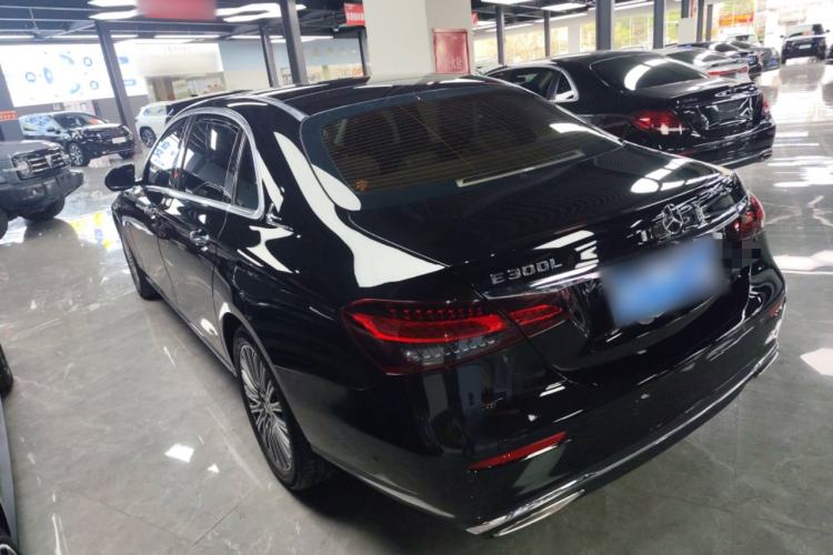 Used Mercedes-Benz E-Class 2022 Second Facelift E 300 L Luxury Edition Exterior 2
