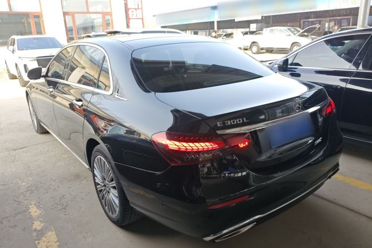 Used Mercedes-Benz E-Class 2022 Second Facelift E 300 L Fashion Edition Exterior 2