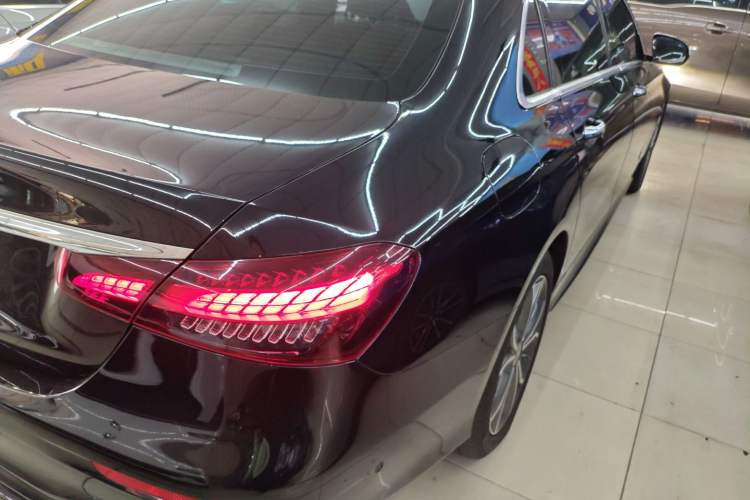 Used Mercedes-Benz E-Class 2022 Revised E 300 L Sport Luxury Edition Exterior 3