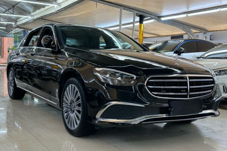 Used Mercedes-Benz E-Class 2022 Revised Version E 300 L Luxury Edition Exterior 3