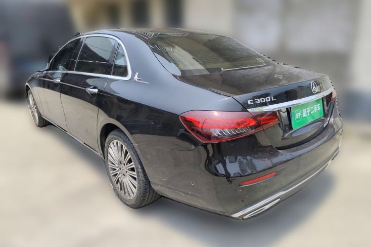 Used Mercedes-Benz E-Class 2022 Updated E 300 L Luxury Edition Exterior 3