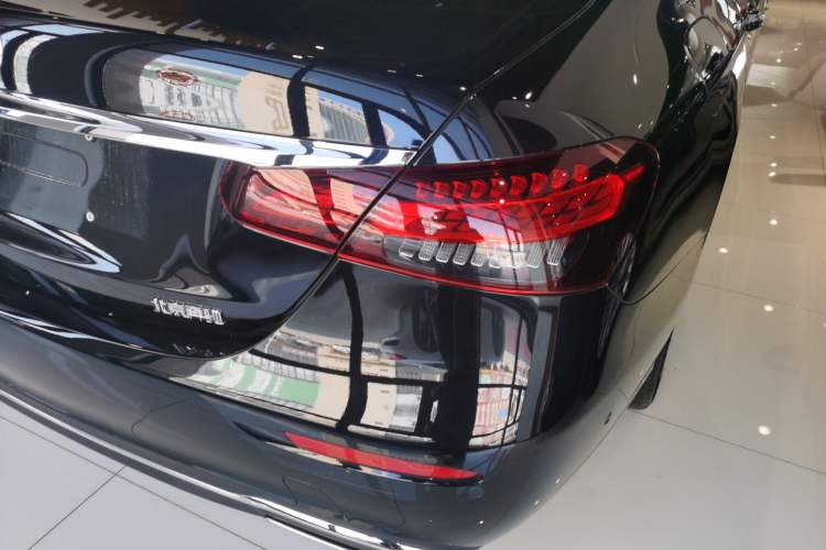 Used Mercedes-Benz E-Class 2022 Revised Version E 300 L Luxury Edition Exterior 3
