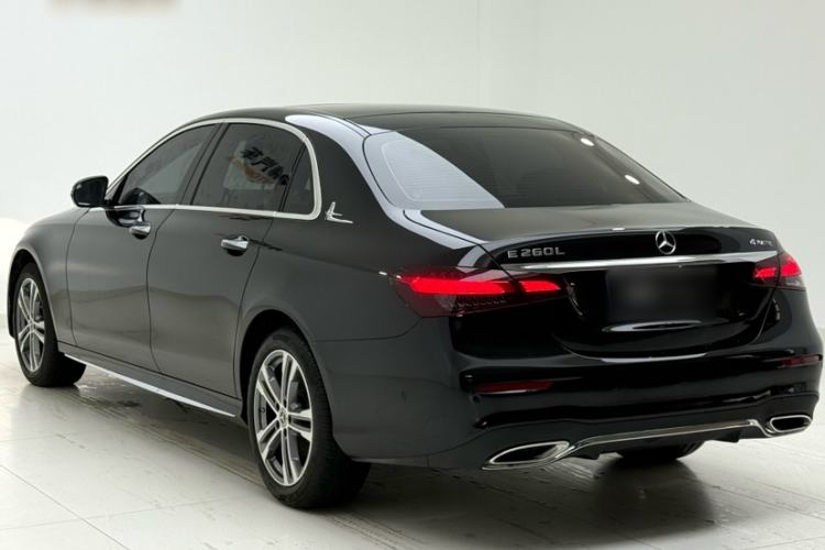 Used Mercedes-Benz E-Class 2022 Second Facelift E 260 L Sport 4MATIC Exterior 3