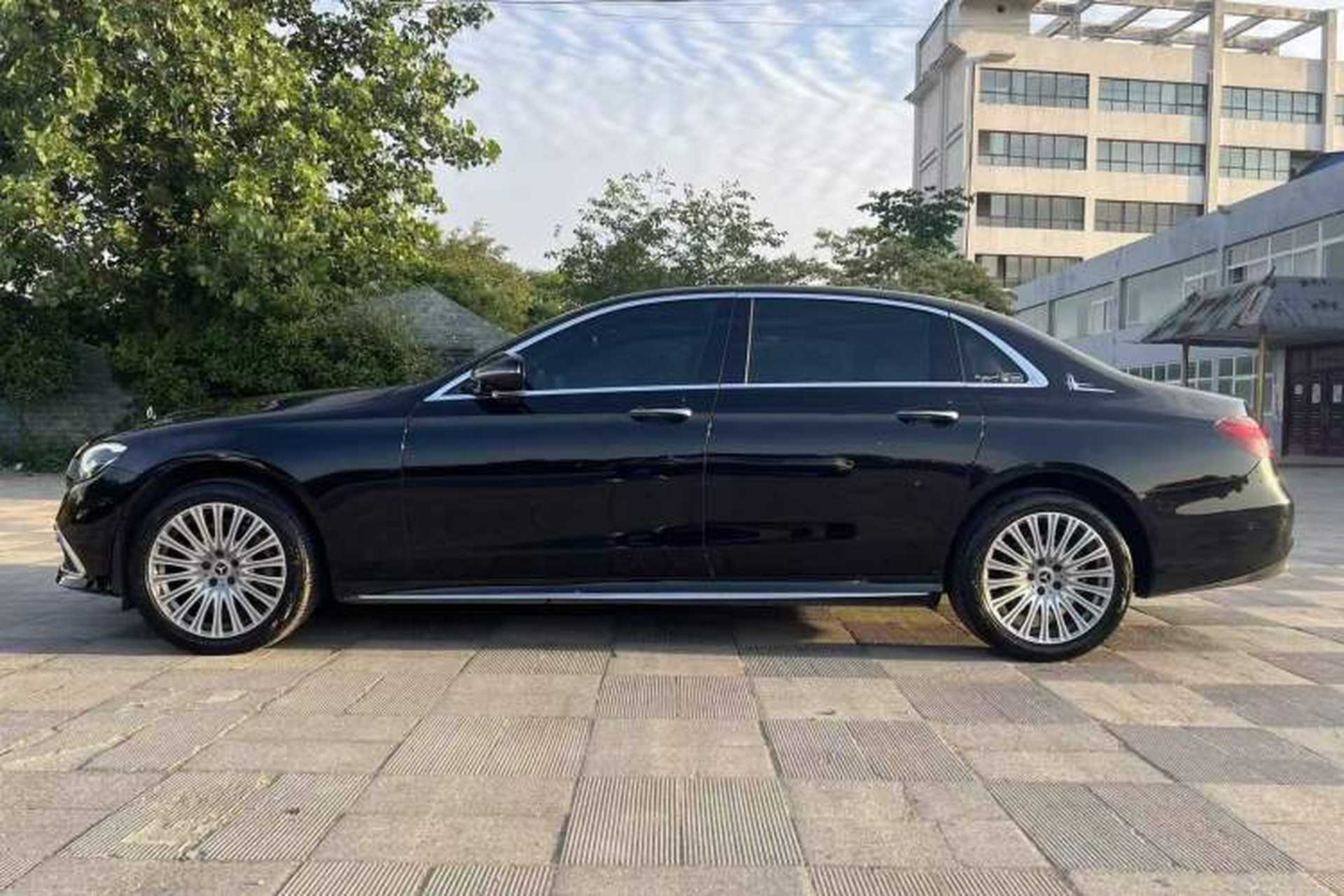 Used Mercedes-Benz E-Class 2022 Second Facelift E 300 L Sporty and Stylish Edition Exterior 3
