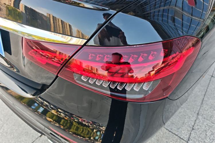 Used Mercedes-Benz E-Class 2022 E 300 Stylish Sports Edition Exterior 3