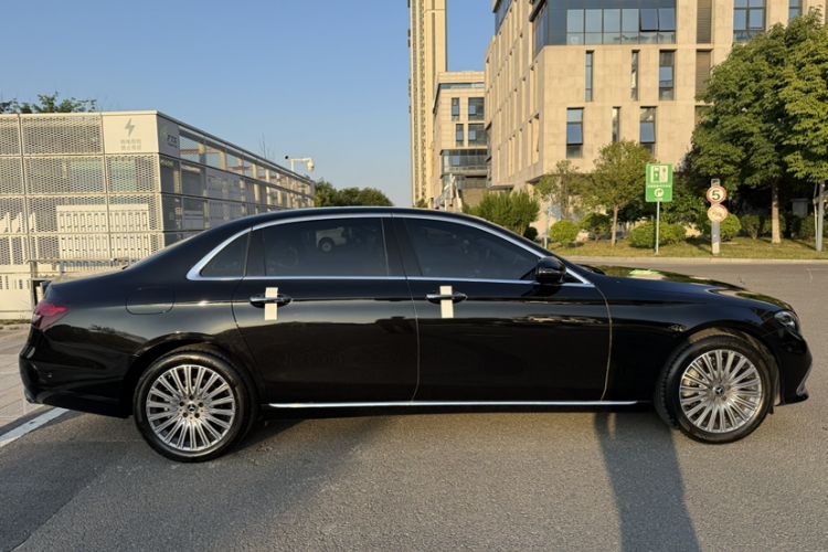 Used Mercedes-Benz E-Class 2022 Second Facelift E 300 L Fashion Edition Exterior 3