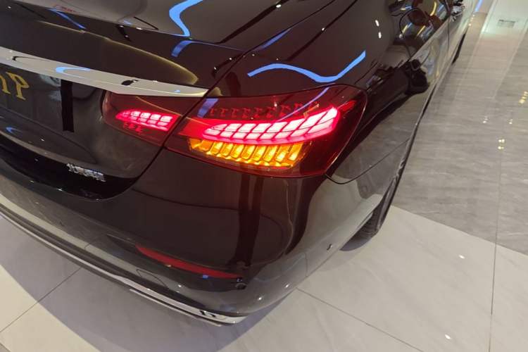 Used Mercedes-Benz E-Class 2022 E 260 L Exterior 3