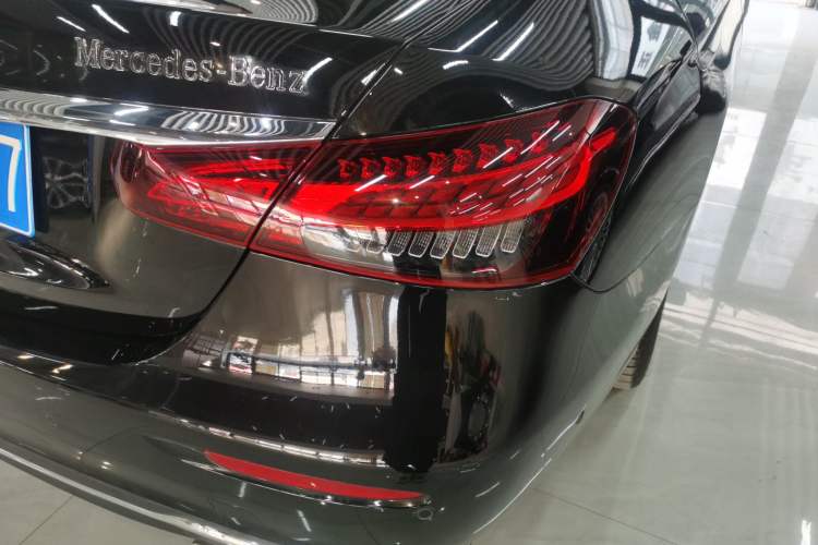 Used Mercedes-Benz E-Class 2022 Updated E 300 L Luxury Edition Exterior 3