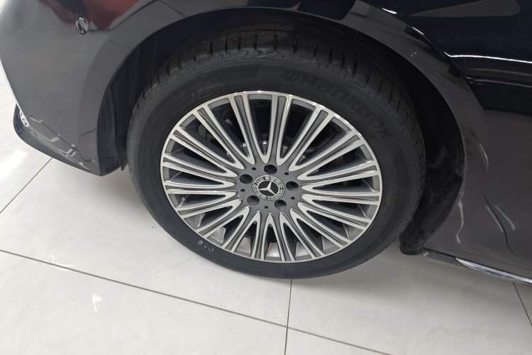 Used Mercedes-Benz E-Class 2022 E 300 L Stylish Model Exterior 3