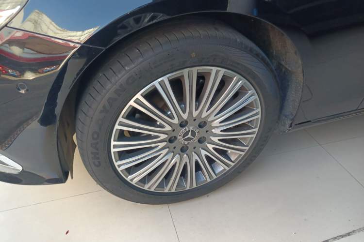 Used Mercedes-Benz E-Class 2022 Updated E 300 L Stylish Edition Exterior 3
