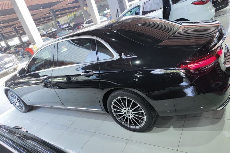 Used Mercedes-Benz E-Class 2022 E 260 L Exterior 3