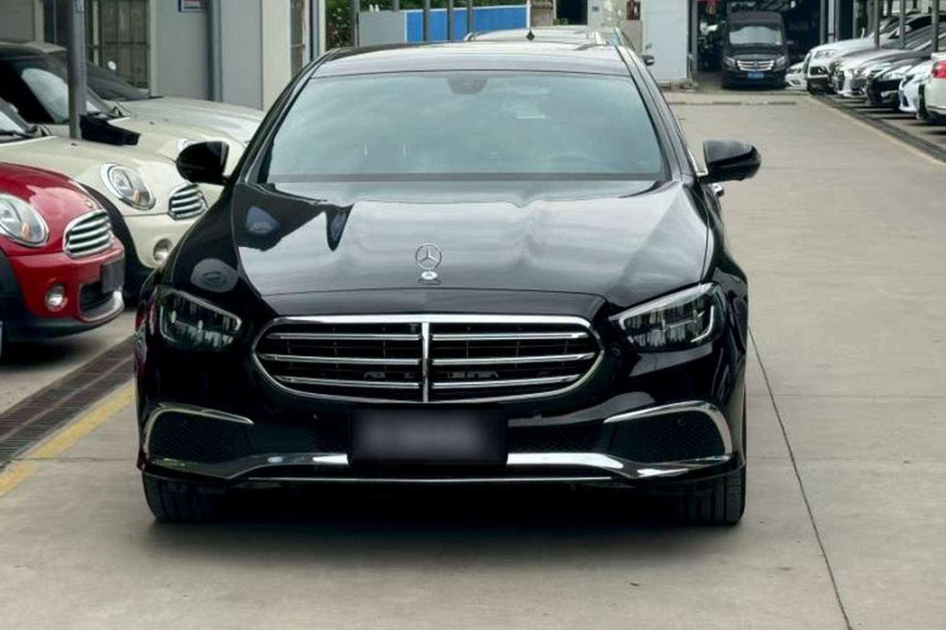 Used Mercedes-Benz E-Class 2022 Second Facelift E 300 L Sport Luxury Edition Exterior 3