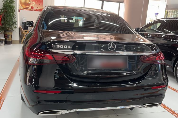 Used Mercedes-Benz E-Class 2022 Revised Version E 300 L Sport Luxury Edition Exterior 3