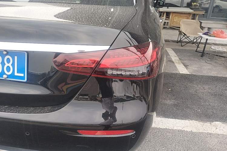 Used Mercedes-Benz E-Class 2022 Updated E 260 L Exterior 3