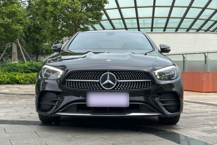 Used Mercedes-Benz E-Class 2022 Revised Version E 300 L Sporty and Stylish Edition Exterior 3