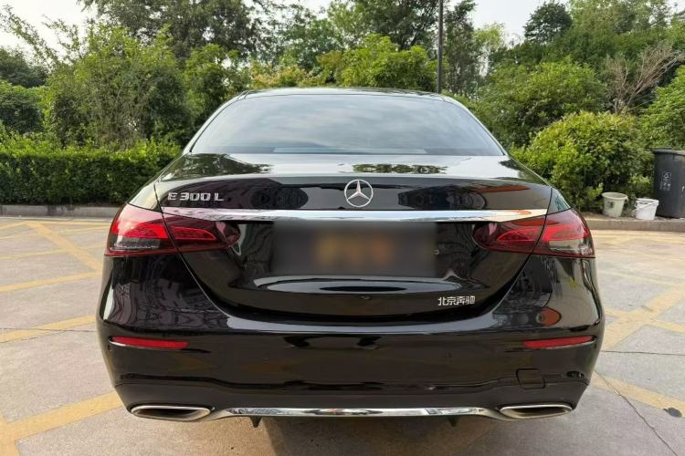 Used Mercedes-Benz E-Class 2022 Revised E 300 L Sporty and Stylish Edition Exterior 4