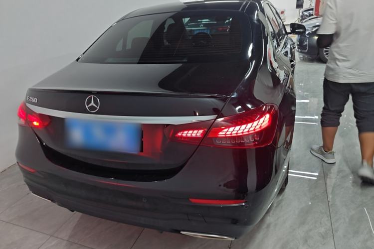Used Mercedes-Benz E-Class 2022 E 260 Stylish Sports Edition Exterior 4