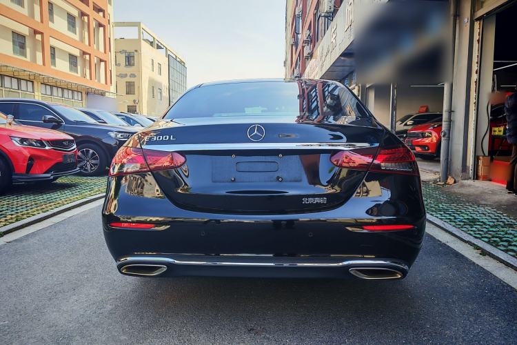Used Mercedes-Benz E-Class 2022 E 260 L Exterior 4