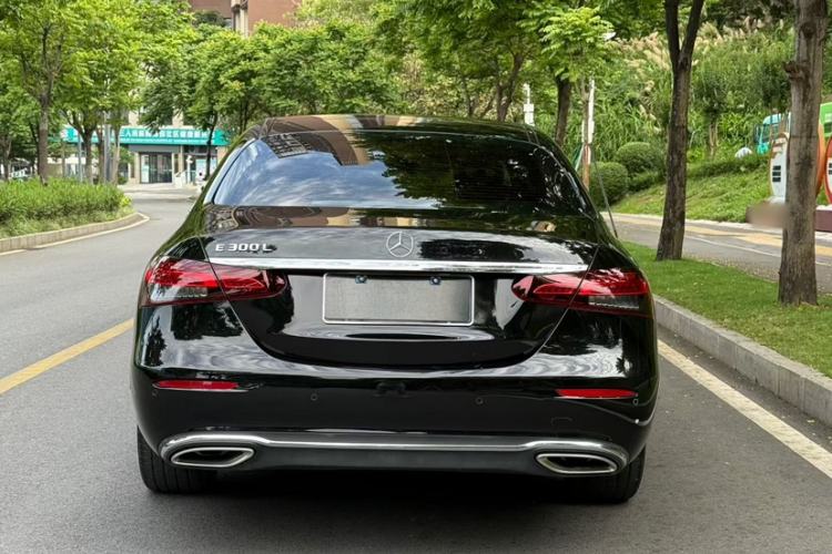 Used Mercedes-Benz E-Class 2022 Revised Version E 300 L Luxury Edition Exterior 4