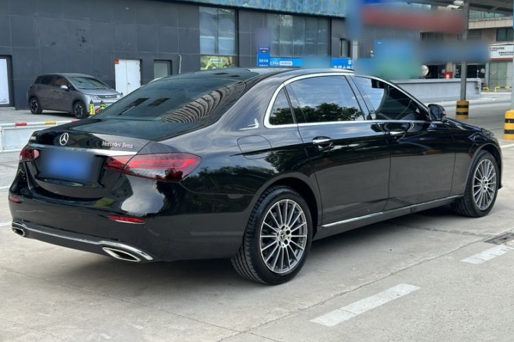 Used Mercedes-Benz E-Class 2022 E 260 L Exterior 4