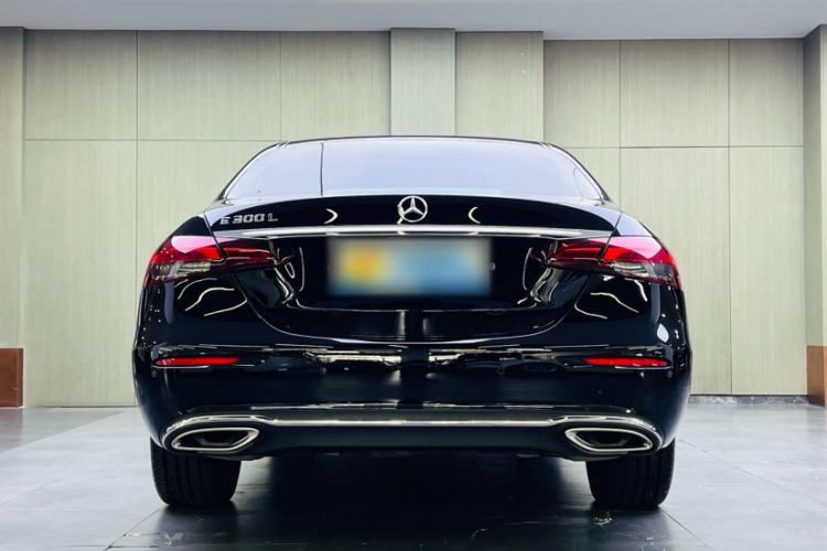 Used Mercedes-Benz E-Class 2022 Updated E 300 L Luxury Edition Exterior 4