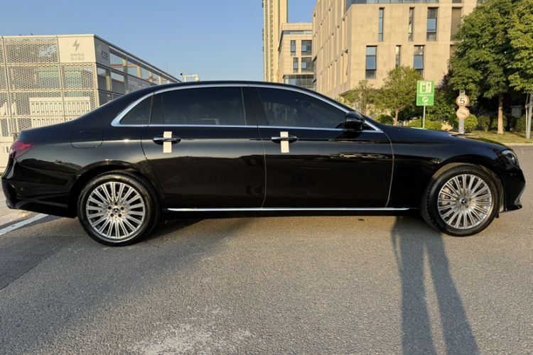 Used Mercedes-Benz E-Class 2022 Second Facelift E 300 L Fashion Edition Exterior 4