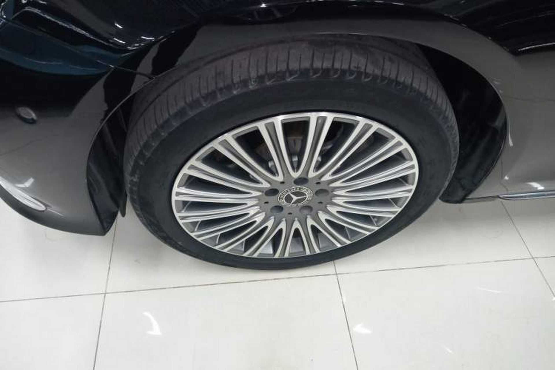 Used Mercedes-Benz E-Class 2022 Updated E 300 L Luxury Edition Exterior 4