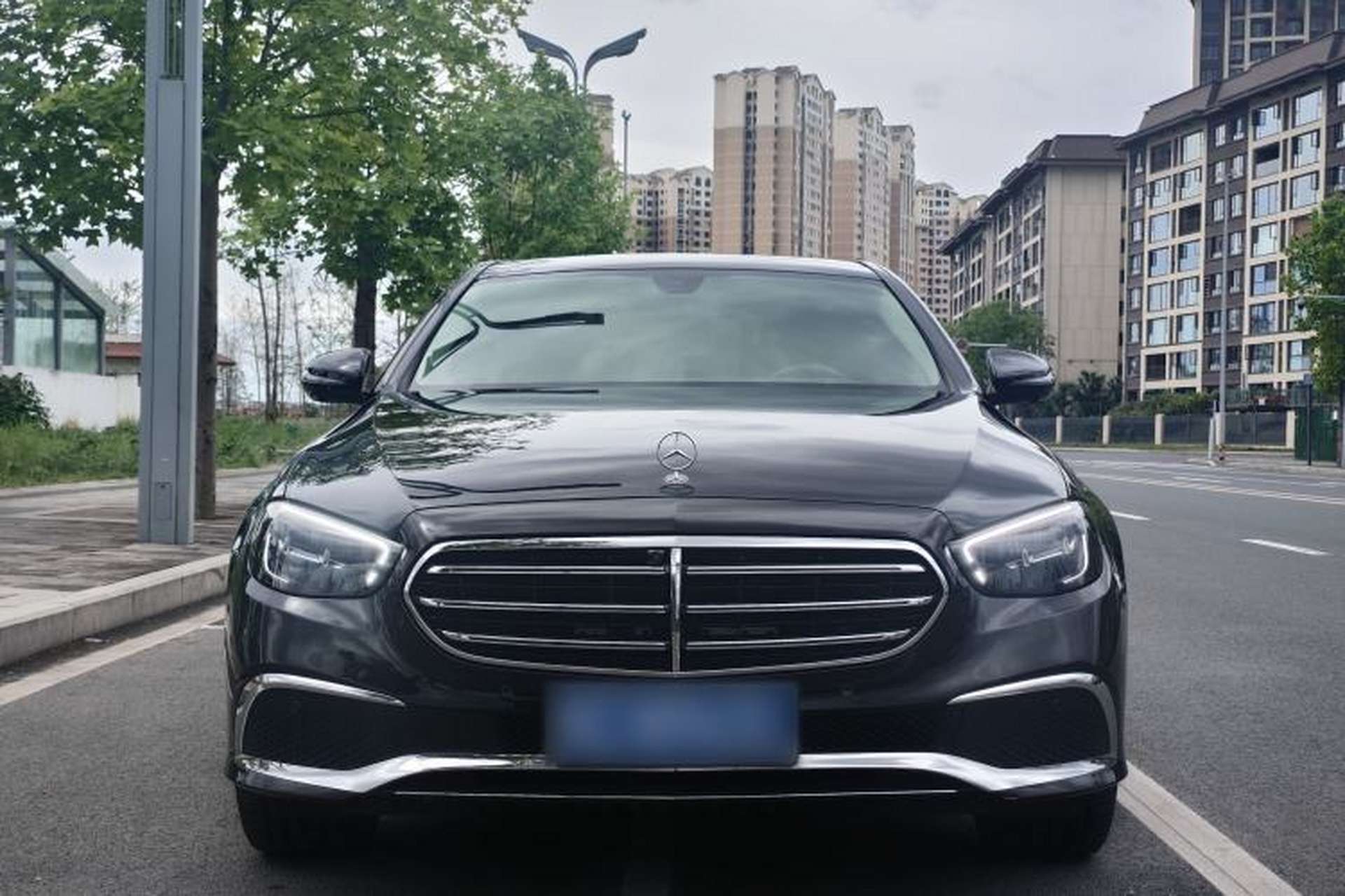 Used Mercedes-Benz E-Class 2022 Revised Version E 300 L Luxury Edition Exterior 4