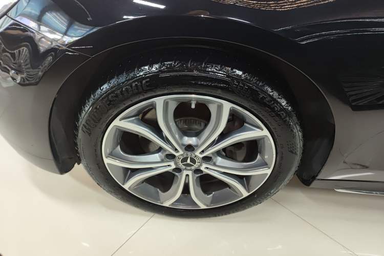 Used Mercedes-Benz E-Class 2022 Revised Version E 300 L Sport Luxury Edition Exterior 4