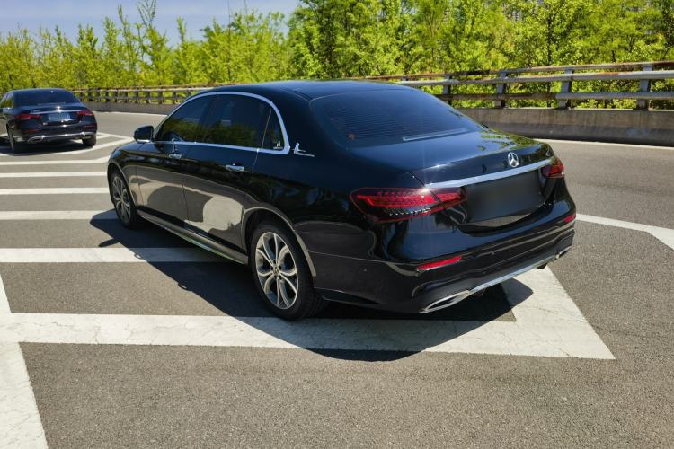 Used Mercedes-Benz E-Class 2022 Revised Version E 300 L Sporty and Stylish Edition Exterior 4