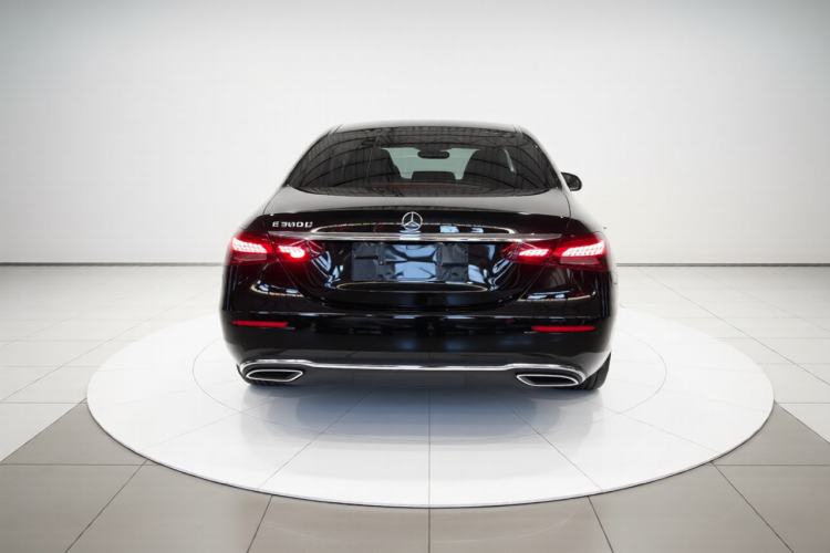 Used Mercedes-Benz E-Class 2022 E 300 L Stylish Model Exterior 4