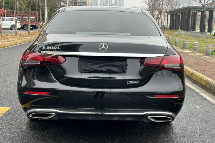 Used Mercedes-Benz E-Class 2022 Second Facelift E 300 L Fashion Edition Exterior 4