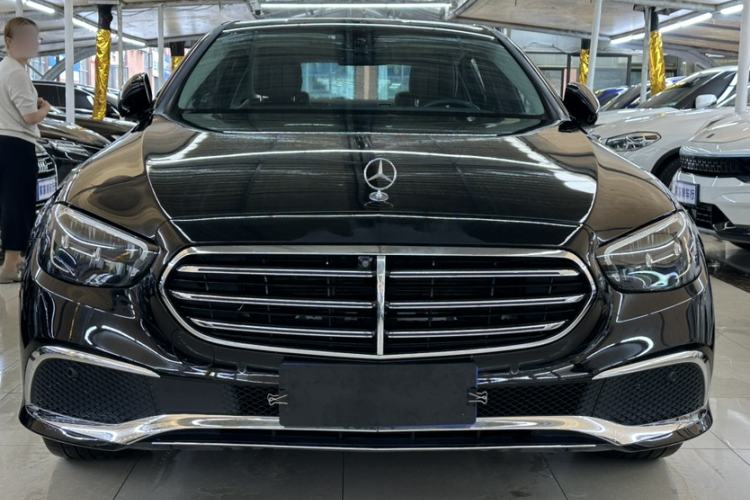 Used Mercedes-Benz E-Class 2022 Revised Version E 300 L Luxury Edition Exterior 4