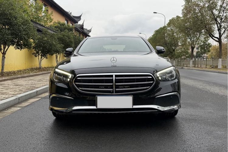 Used Mercedes-Benz E-Class 2022 Second Facelift E 260 L Exterior 4