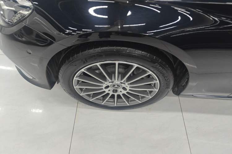 Used Mercedes-Benz E-Class 2022 E 260 L Exterior 4