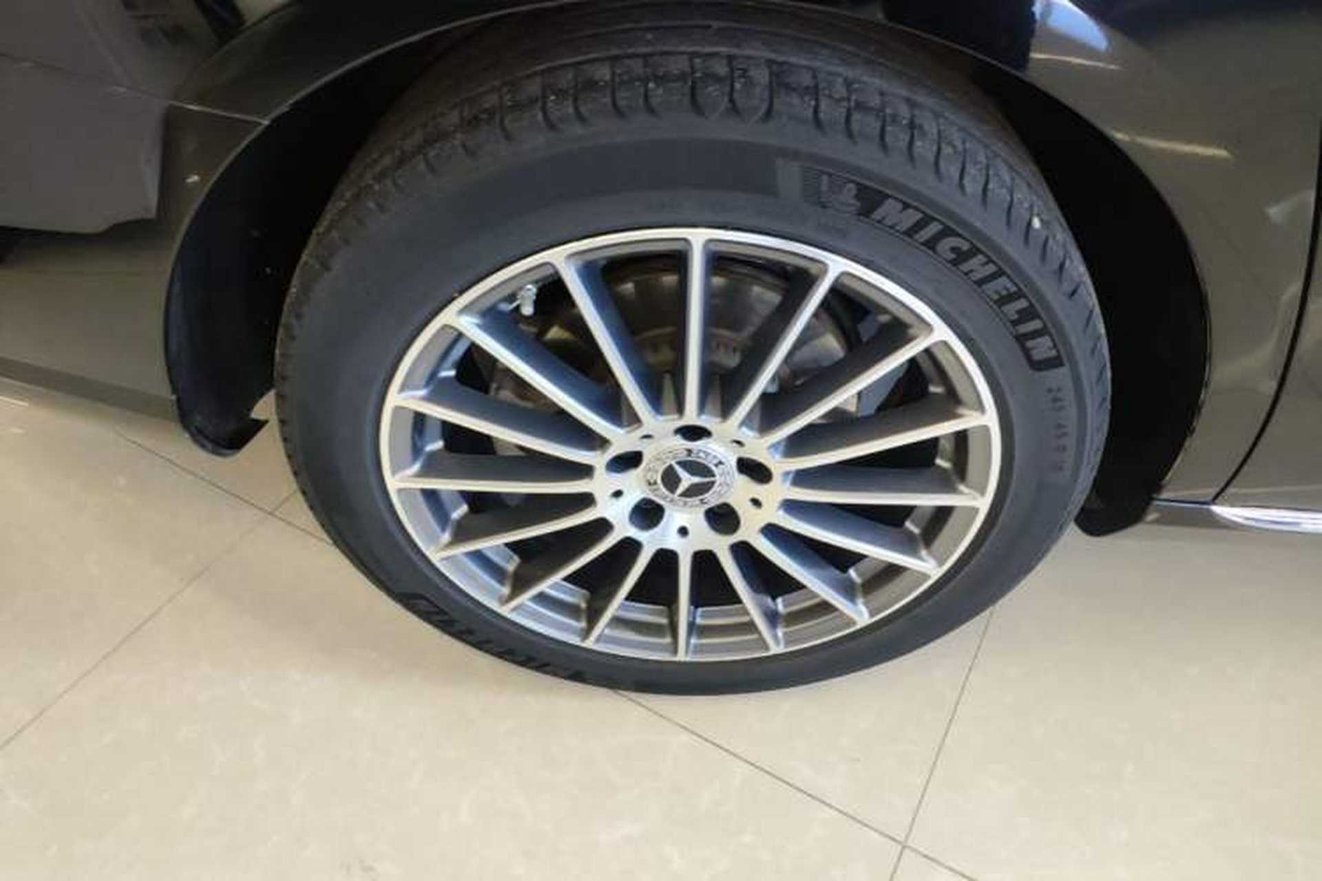 Used Mercedes-Benz E-Class 2022 Second Facelift E 260 L Exterior 5