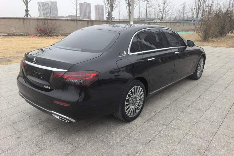 Used Mercedes-Benz E-Class 2022 Updated E 300 L Luxury Edition Exterior 5