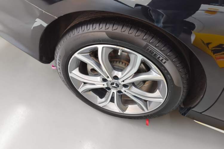 Used Mercedes-Benz E-Class 2022 Second Facelift E 300 L Sport Luxury Edition Exterior 5