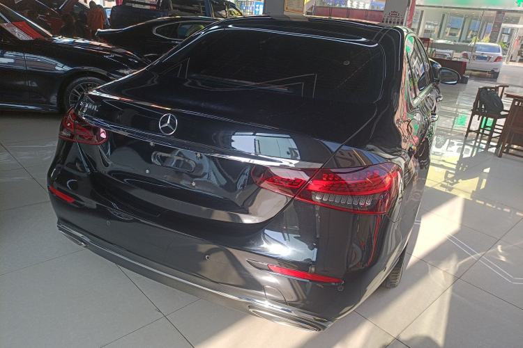 Used Mercedes-Benz E-Class 2022 Updated E 300 L Luxury Edition Exterior 5