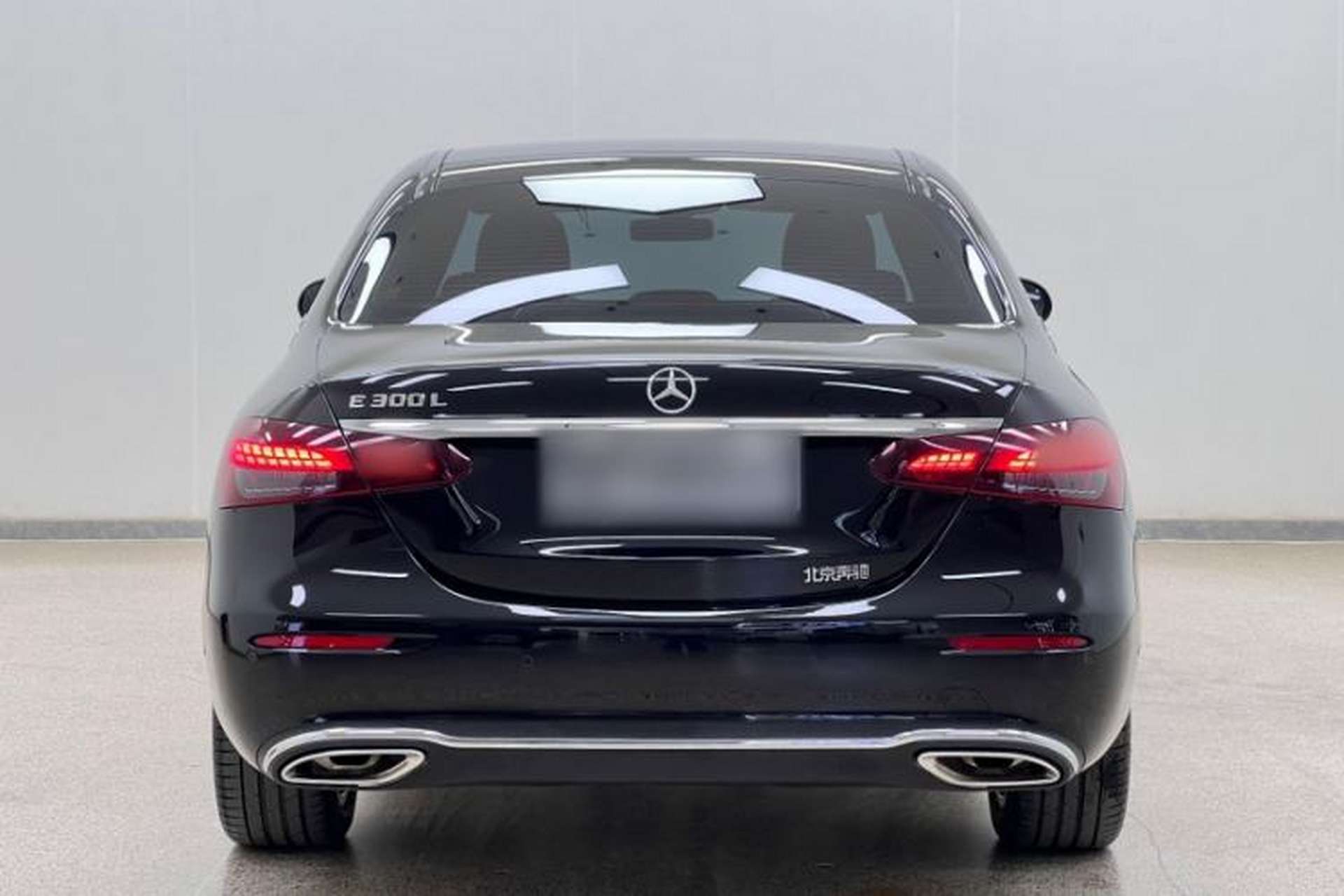 Used Mercedes-Benz E-Class 2022 Second Facelift E 300 L Luxury Edition Exterior 5