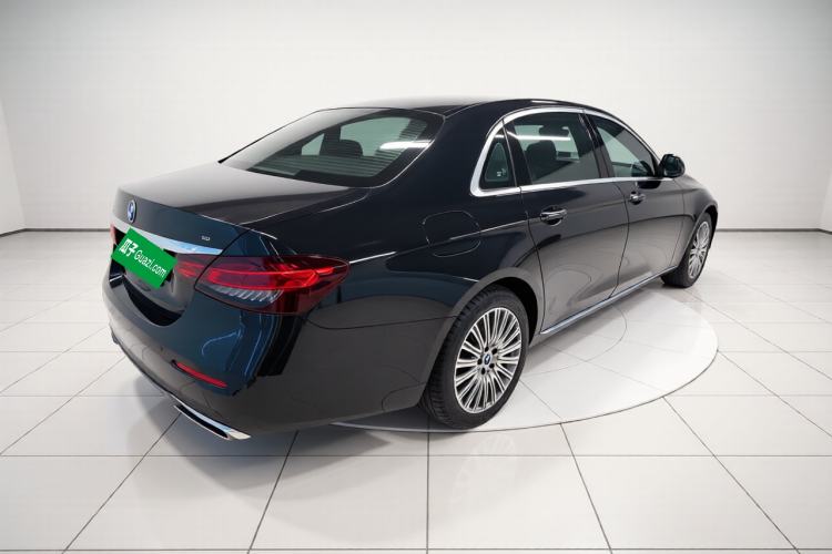 Used Mercedes-Benz E-Class 2022 Second Facelift E 300 L Fashion Edition Exterior 5
