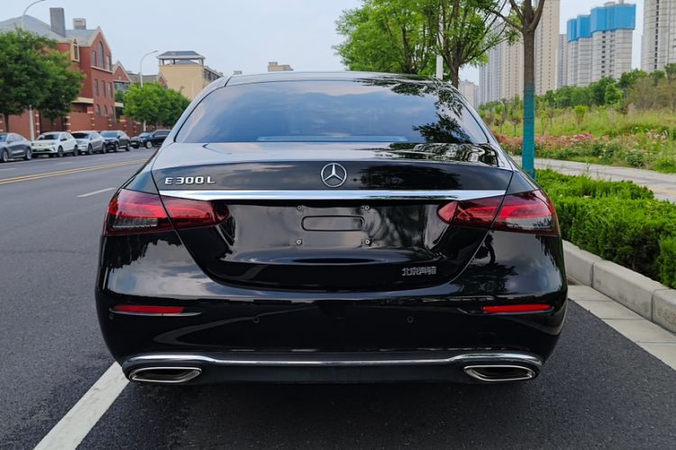 Used Mercedes-Benz E-Class 2022 Updated E 300 L Luxury Edition Exterior 5
