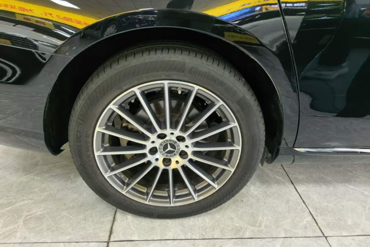 Used Mercedes-Benz E-Class 2022 E 260 L Exterior 5