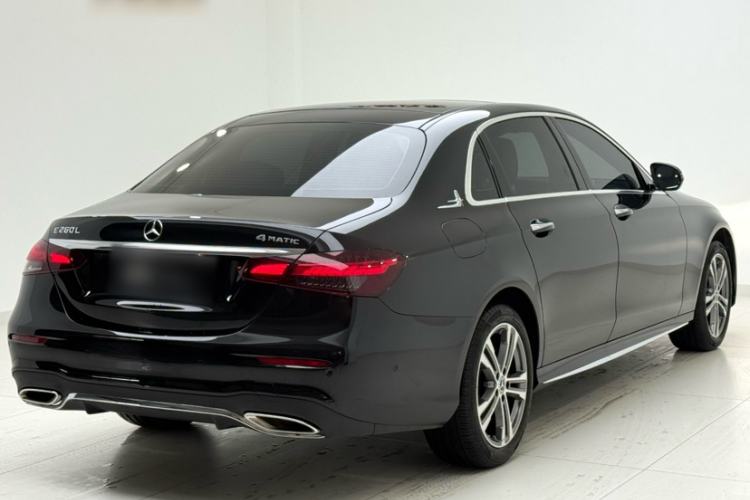 Used Mercedes-Benz E-Class 2022 Second Facelift E 260 L Sport 4MATIC Exterior 5