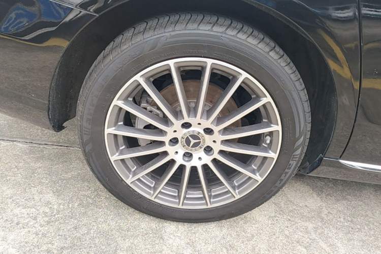 Used Mercedes-Benz E-Class 2022 E 260 L Exterior 5