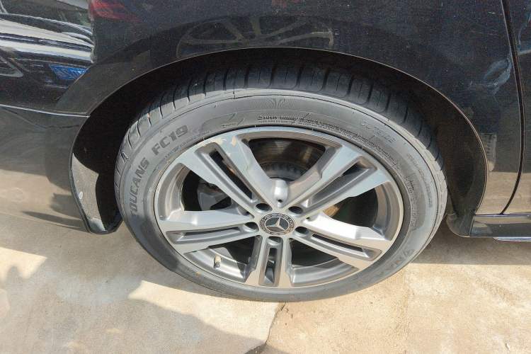 Used Mercedes-Benz E-Class 2022 E 260 L Sport Edition Exterior 5