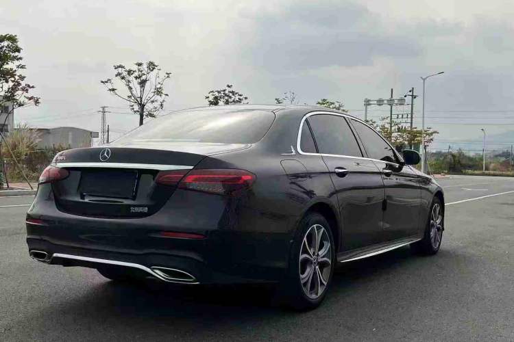 Used Mercedes-Benz E-Class 2022 Revised Version E 300 L Sporty and Stylish Edition Exterior 5