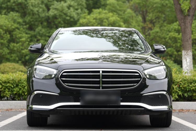Used Mercedes-Benz E-Class 2022 Second Facelift E 260 L Exterior 5