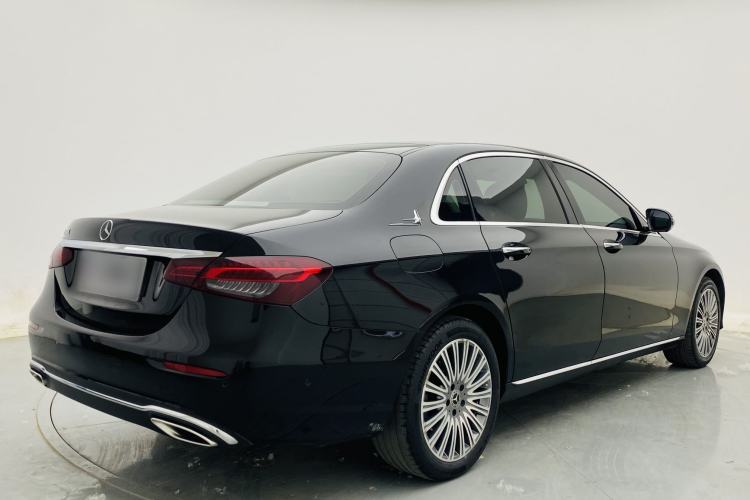 Used Mercedes-Benz E-Class 2022 Updated E 300 L Luxury Edition Exterior 5