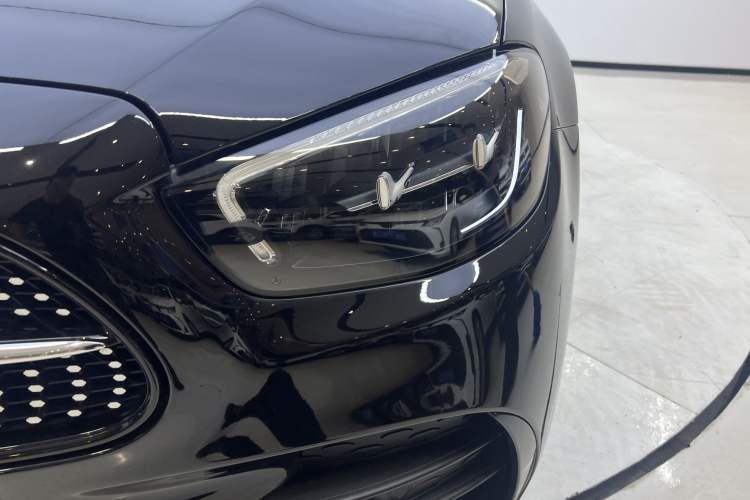 Used Mercedes-Benz E-Class 2022 E 260 Stylish Sports Edition Exterior 5